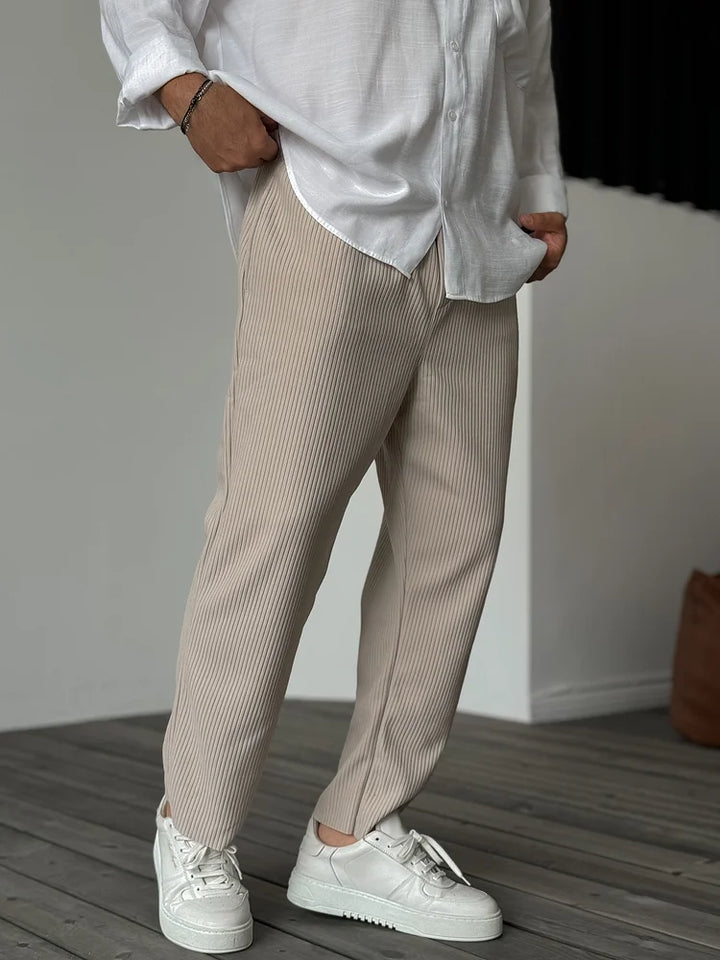 Elliot | Relaxed Ribbed Trousers